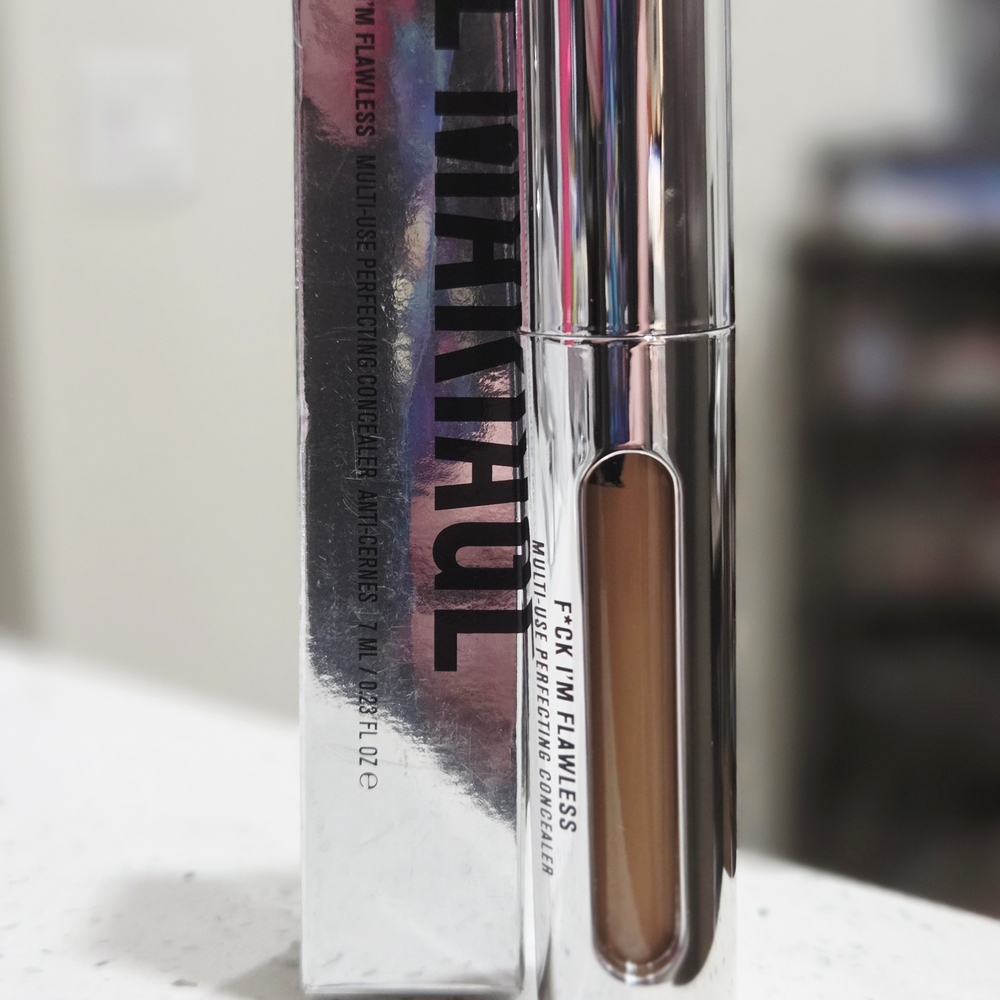 Il Makiage F*ck Im Flawless Multi-Use Perfecting Concealer - 3.5